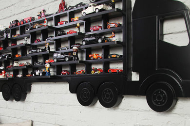 Полка гараж для машинок и игрушек грузовик polka-polka