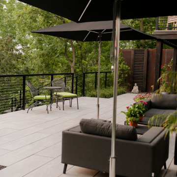 Contemporary Backyard Living Space - St.Catharines