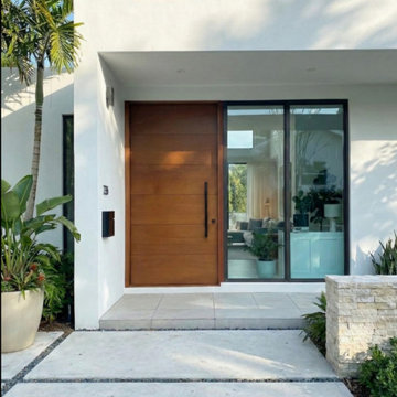 Luxury Mahogany Pivot Door with NOA Certification – Delray Beach, FL