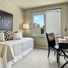 Lounge/bathroom