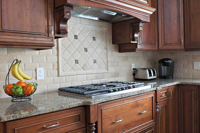 Elegant kitchen photo in New York
