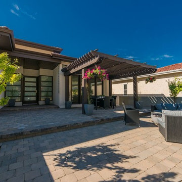 Visao Court Kamloops, BC - Modern Tuscan Interpretation