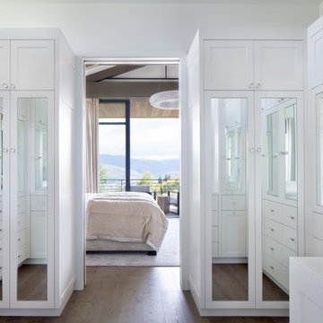 Contemporary Hillside Residence