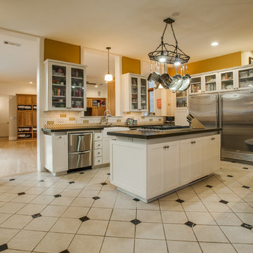 Azalea+ Kitchen