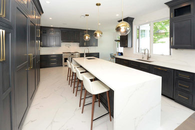 Inspiration for a transitional kitchen remodel in New York