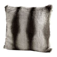 pillows & Throws