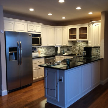 Kitchen Cabinet Refacing and Resurfacing
