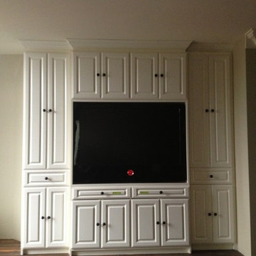WARDROBE STORAGE / TV UNIT