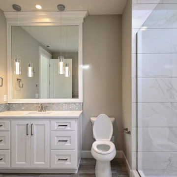 PK17 - Bathroom with Skylight