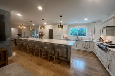 Inspiration for a modern kitchen remodel in Baltimore