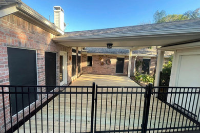 Garage photo in Other
