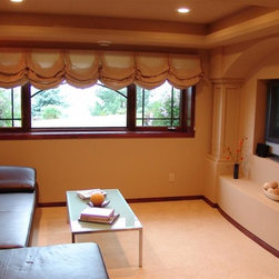 Drapes and Soft Treatments - Roman Shades