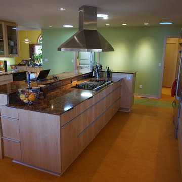 Kitchen - modern AND warm.