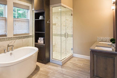 Example of a classic bathroom design in San Francisco