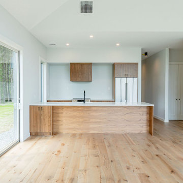1950 sqft spec