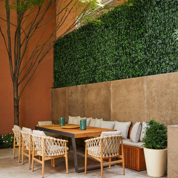 A City Townhouse for a Growing Family