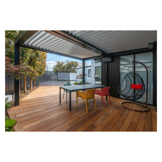 Meet the Angles - Contemporary - Deck - Auckland - by Zones Landscaping ...