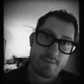 Asher Lewiss foto