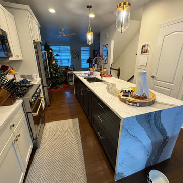 Traditional Kitchen Island & Countertop Remodel in Arlington, VA