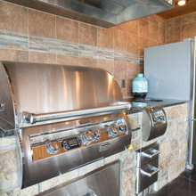 Outdoor Kitchen