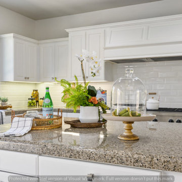 Bright & Spacious Kitchen