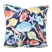 Outdoor throw pillows