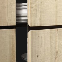 WARDROBE / SHELVING