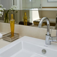 bathroom faucett and sink