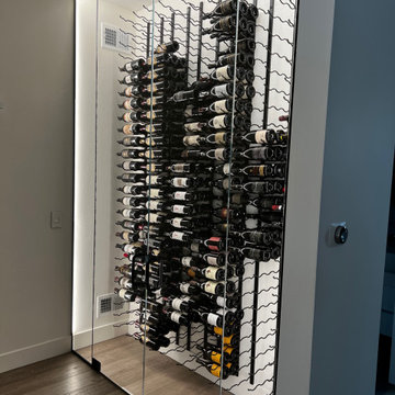 Bend wine display