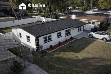 Inspiration for a modern home design remodel in Miami