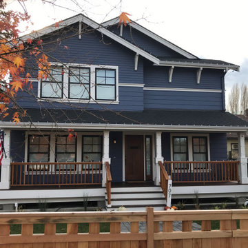Greenlake Farmhouse - Generous Porch