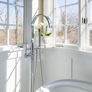Grid Glass Arabascato Marble Bathroom