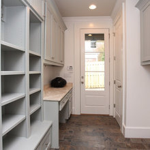 mud room and wash/dryer space
