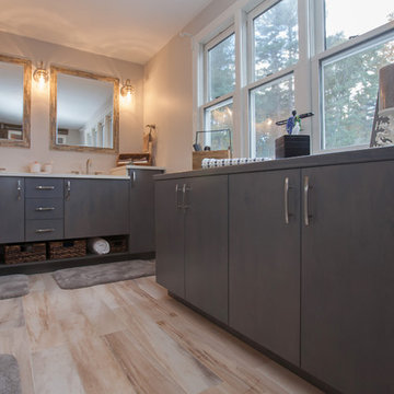 Cool Contemporary Bath - Norwell, MA