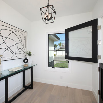 The Enter / Foyer