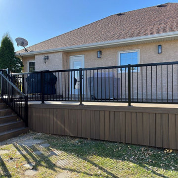 Picketing Deck Railing