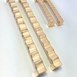 MEDIUM HANDLES - Products