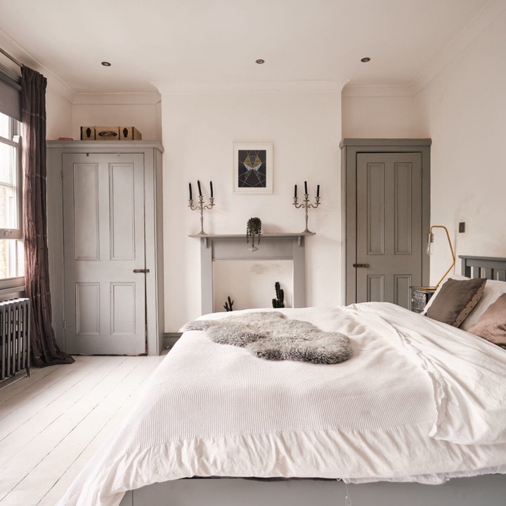 75 Beautiful Bedroom with a Chimney Breast Ideas and Designs - August ...