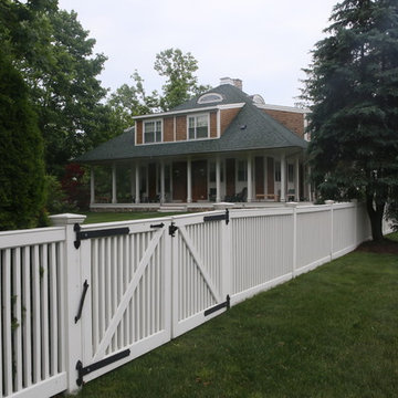 Madison, Connecticut | White Wood Fence, Trellis & Gates