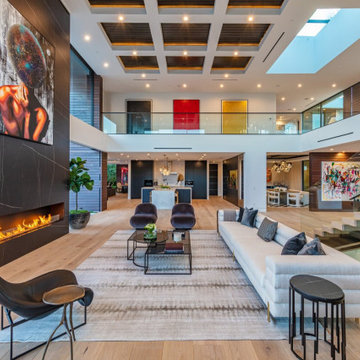 Bundy Drive Brentwood, Los Angeles modern open volume luxury home living room fi