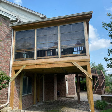 Elevated Screen Porch in Hawthorn Woods, IL