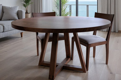 Dining room - modern dining room idea in Miami