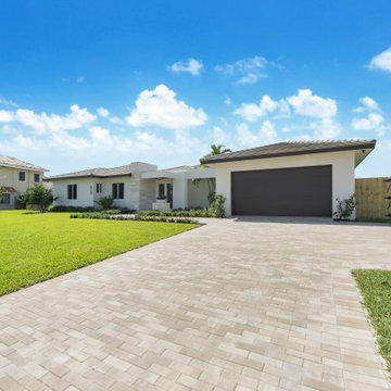 Contemporary Home - 04