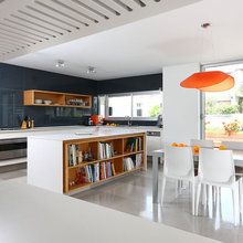 glass backsplash