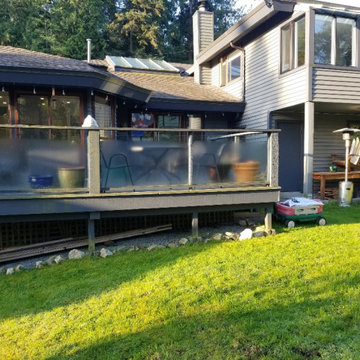 Custom Wood Deck & Cedar Privacy Wall
