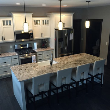 Eau Claire, Wisconsin New Home Granite Kitchen Top