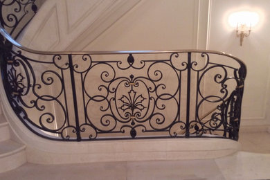 Elegant staircase photo in Montreal