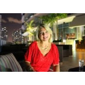 Julie Dey's photo