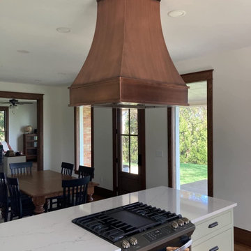 A Gorgeous Copper Kitchen Range Hood Idea