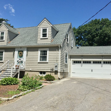 ATTACHED TWO CAR GARAGE WITH MUDROOM, READING, MA